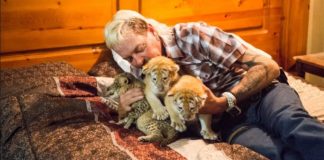 tiger king joe exotic