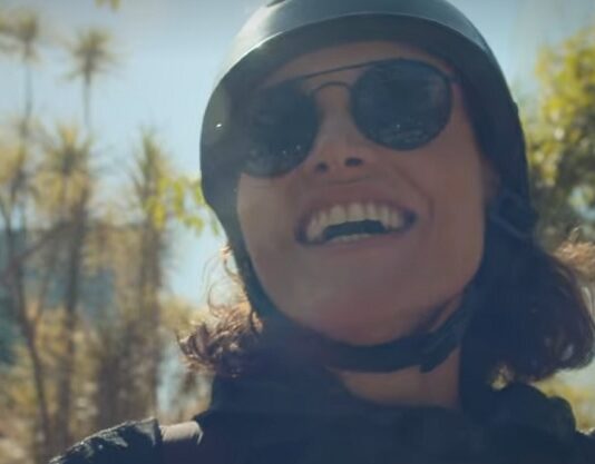 un oeil indiscret saison 1 fin