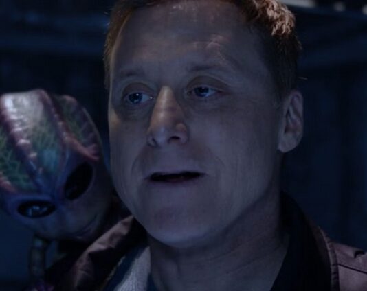 Resident Alien Saison 4 : Quelle date de sortie ? Une suite prévue ? resident alien saison 4