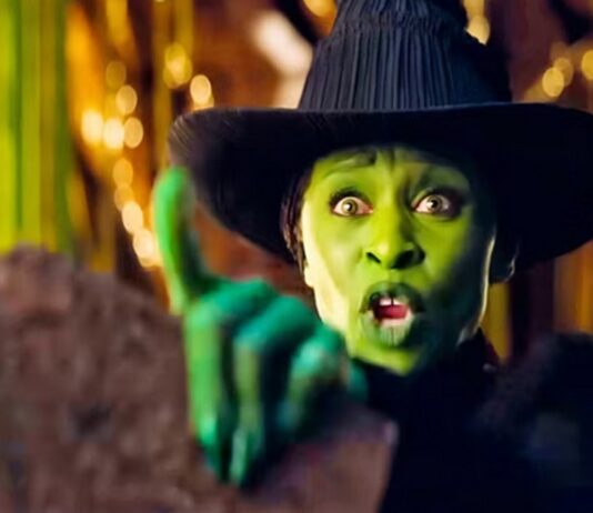 pourquoi elphaba peau verte