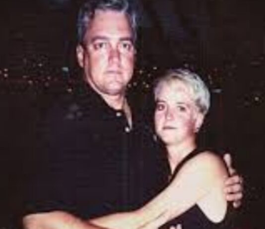 Amy Bradley : Que deviennent ses parents aujourd’hui ? Ron & Iva ! amy bradley parents aujourdhui