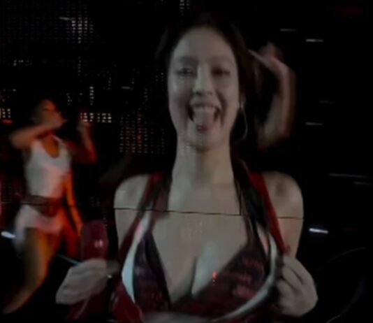 jennie bikini