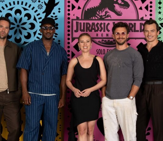 jurassic world renaissance couple acteurs