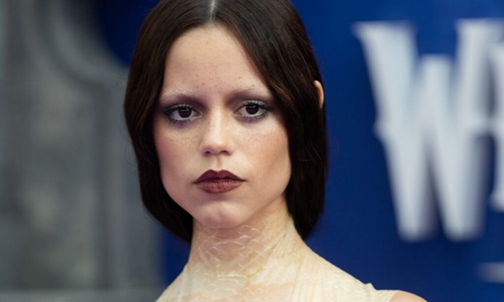 jenna ortega visage