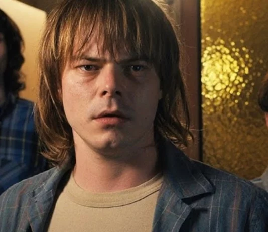 Stranger Things Saison 5 : Jonathan Byers est il mort ? stranger things saison 5 jonathan mort