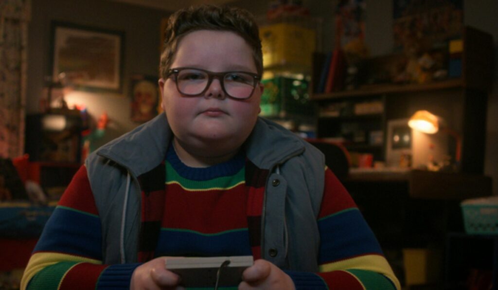 acteur derek harcele stranger things