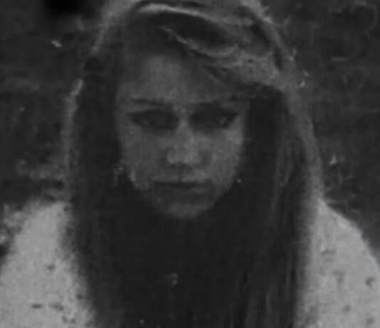 cinnamon brown aujourdhui