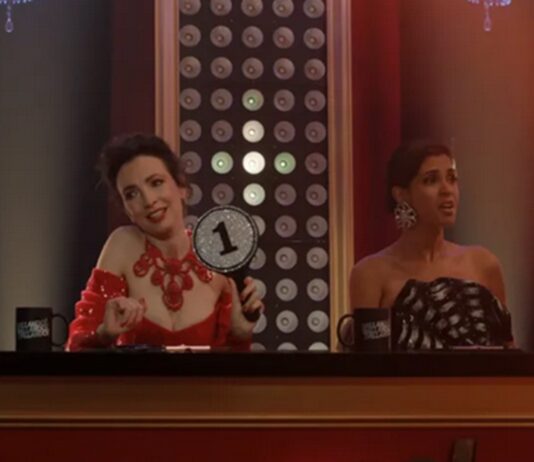 emily in paris ballando ballando ballando