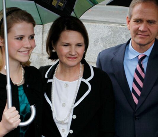 Que deviennent aujourd’hui Ed & Lois Smart ? Les parents d’Elizabeth ! lois ed smart aujourdhui