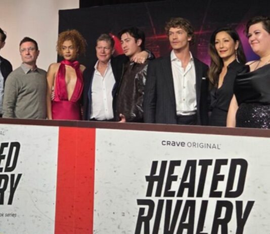 heated rivalry acteurs couples