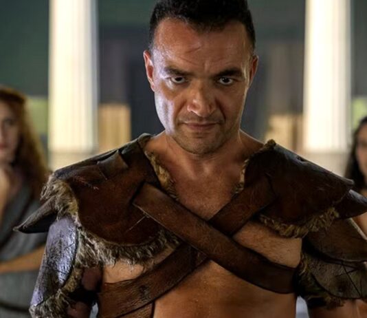 spartacus saison 1 fin