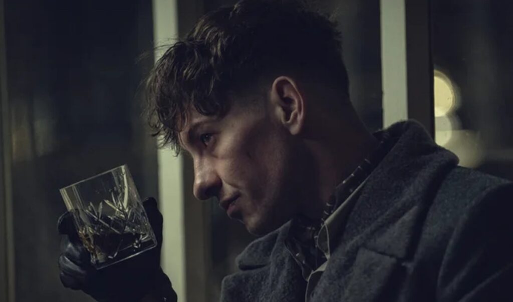 duke acteur changement peaky blinders