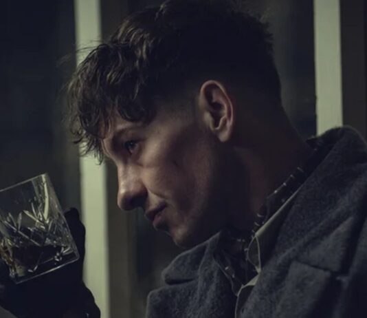Peaky Blinders l’Immortel : Pourquoi l’acteur de Duke a changé ? duke acteur changement peaky blinders