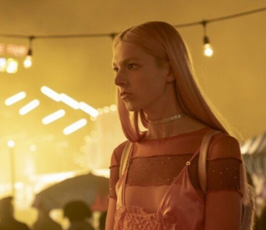 euphoria saison 3 episode 1 jules