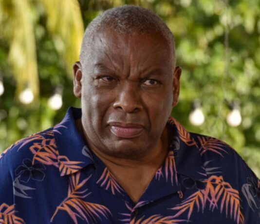 meurtres au paradis saison 15 commandant patterson