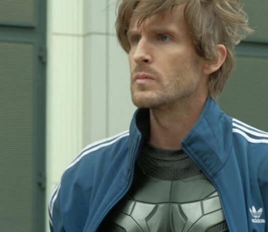 super heros malgre lui suite