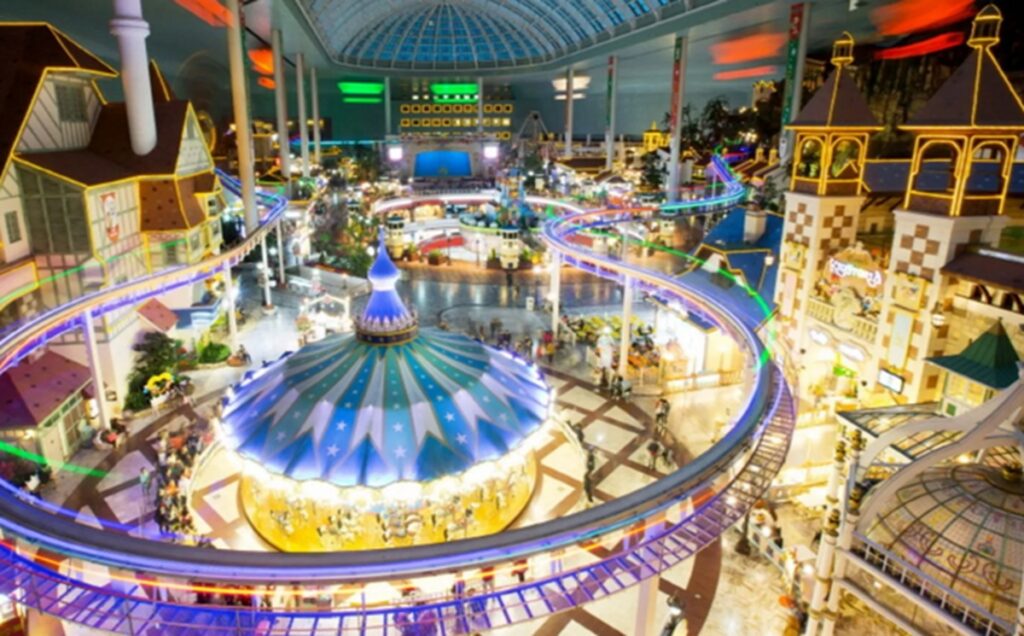 xo kitty lotte world