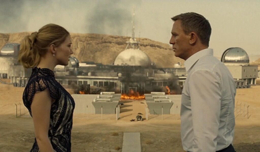 Quel est le lien entre Spectre et les films précédents de Daniel Craig