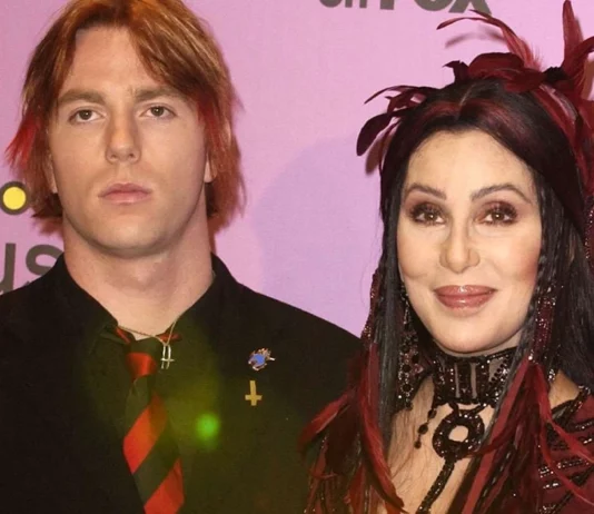 cher arrete de payer son fils