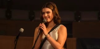 ella bright chante elle dans off campus