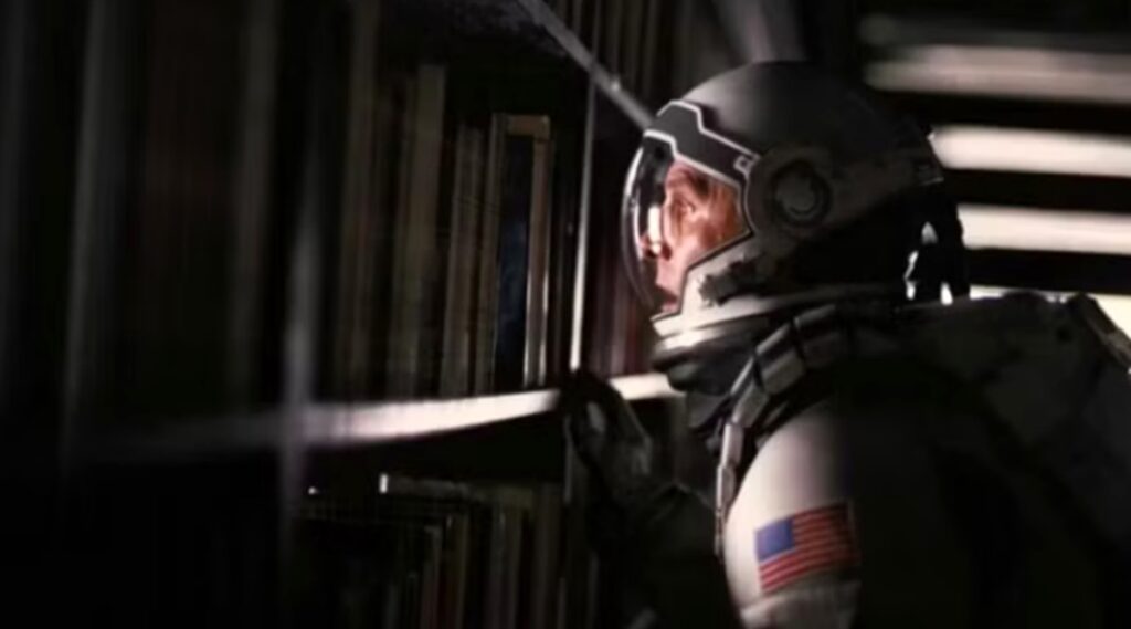 interstellar qui a cree le trou de ver
