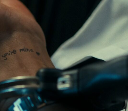 a contre sens londres 2 tatouage nick