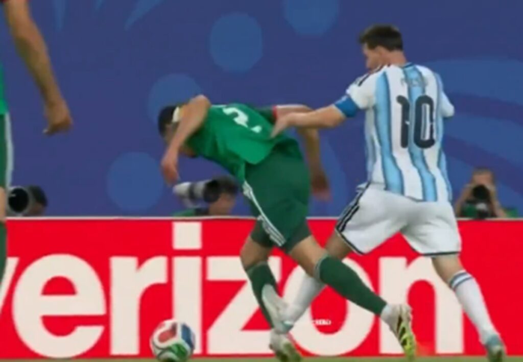 messi carton rouge coupe du monde algerie