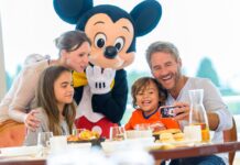 disneyland paris petit dejeuner