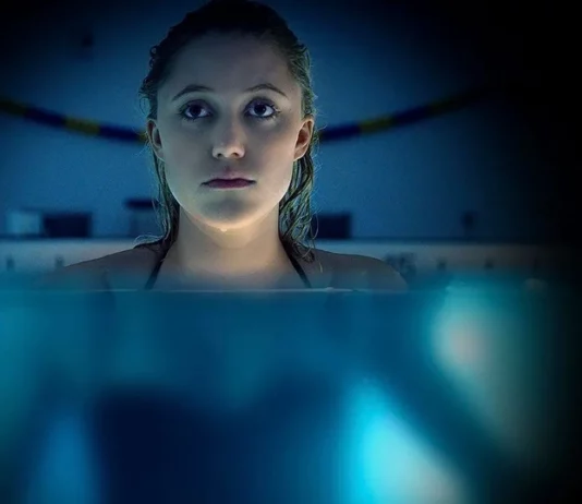 it follows streaming