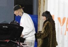 mgk dakota johnson