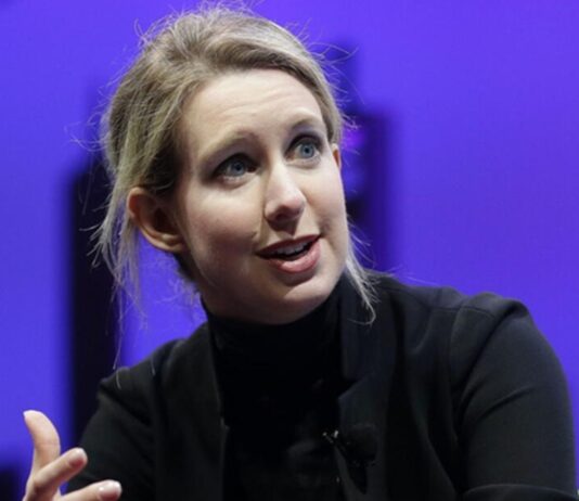 qui est elizabeth holmes